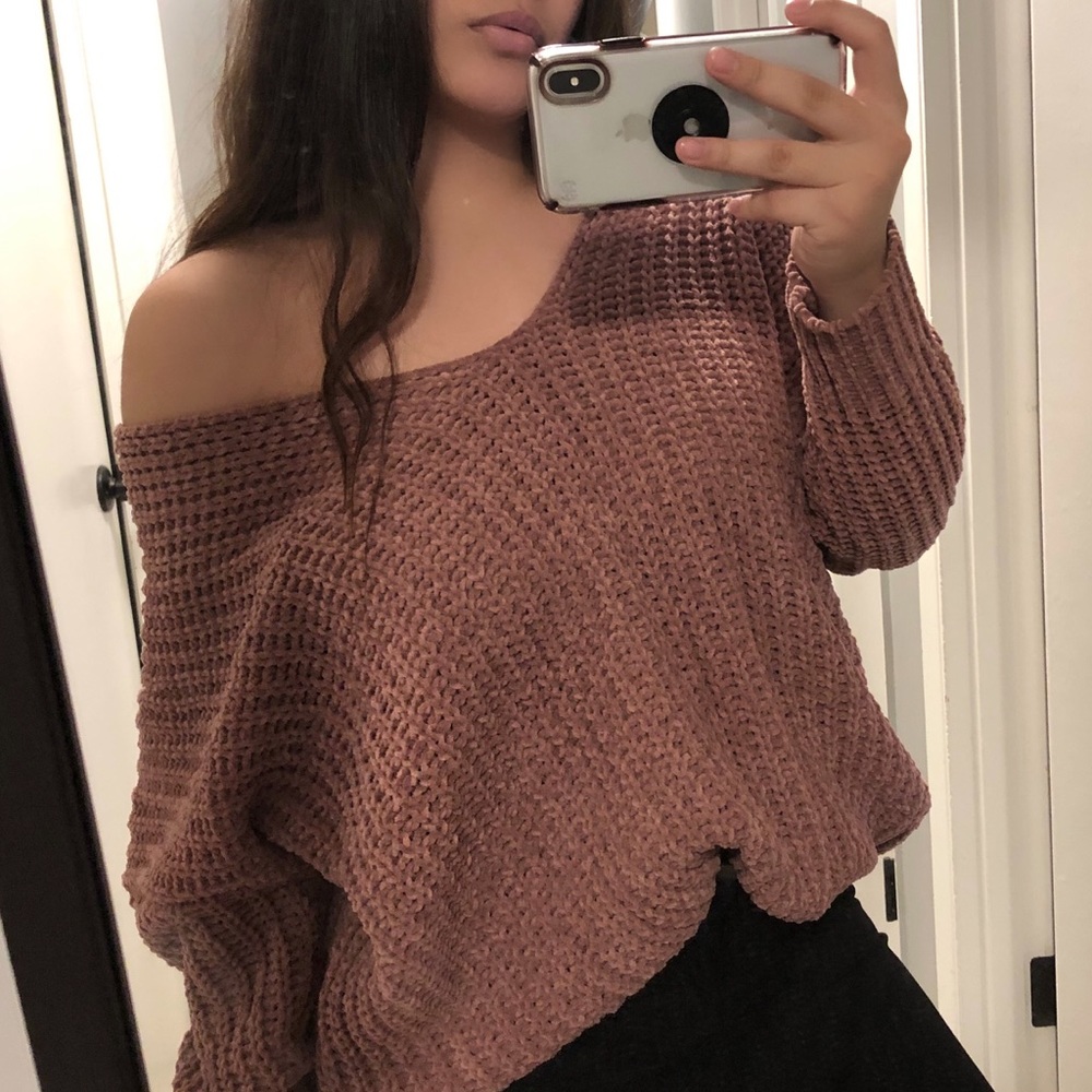 ♦️Chenille Off the Shoulder Sweater♦️ - Picture 2 of 4